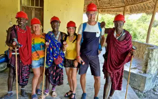 Pomôžme Maikovi a Maurovi – aby mohli začať svoj nový život