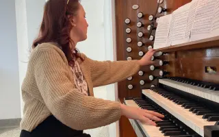 Hudba, ktorá slúži. Pomôžme Zuzane študovať v Ríme.