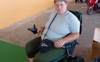 Pomôžme Kataríne s kúpou elektrického invalidného vozíka