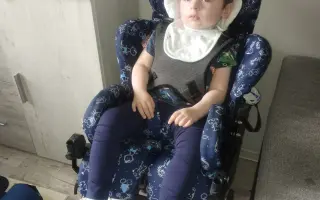 Jarko je po prasknutí aneuryzmy. Pomôžme ho postaviť na vlastné nohy.