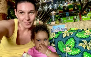 Pomôžte mi vybudovať obchod s kaviarňou na Zanzibare