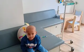 Malý Milanko bojuje s rakovinou. Pomôžme mu zvíťaziť!