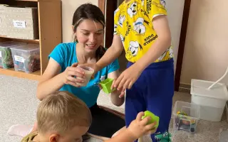 Podporte letný tábor s behaviorálnymi intervenciami pre deti s autizmom