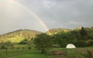 Pomôžme mladým farmárom Mirke a Peťovi po požiari obnoviť hospodárstvo