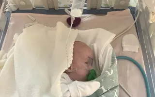 Podporme Samiho na ceste z boja o prežitie za jeho prvými krôčikmi