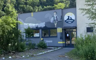 Hnúšťanské labky| Získajte kalendár za dobrý skutok pre opustené psíky