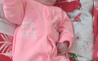 Pomôžme Emmke v obrovskej túžbe chodiť a napredovať Pomôžme Emmke v obrovskej túžbe chodiť a napredovať