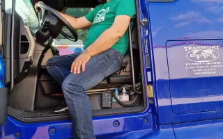 Zlomok sekundy zmenil náš život. Prosím, pomôžte Milošovi znovu kráčať.