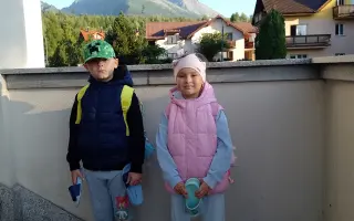 Pomôžme dvojičkám Klaudinke a Davidkovi zabezpečiť kvalitnejší život