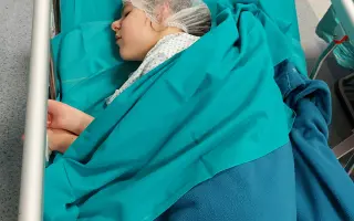 Darujme Klárke šancu žiť bez bolesti a slobodne sa hýbať