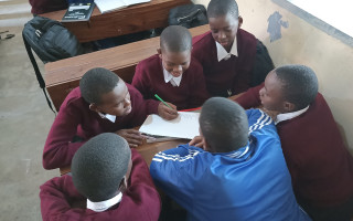 Pomôžte mladým v Tanzánii kvalitne sa vzdelávať