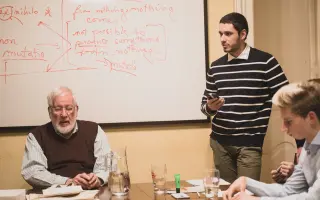 Pošlite Aymena na Oxford: Potrebujeme psychológov s ucelenou teóriou!