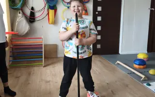 Pomôžme Dávidkovi pokračovať v ceste za pokrokmi a doprajme mu delfinoterapiu