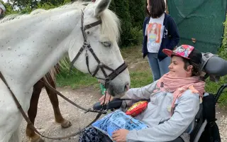Pomôžme Veronike zafinancovať špeciálny elektrický vozík, čo ju dokáže postaviť