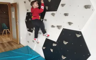 Pomôžme Dávidkovi urobiť prvé kroky k lepšej budúcnosti
