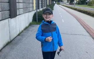 Pomôžme Miškovi zvládnuť Dravetov syndróm a žiť plnohodnotný život Pomôžme Miškovi zvládnuť Dravetov syndróm a žiť plnohodnotný život