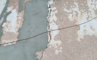 Pomôžte Márii a Janke zachrániť ich dom, ktorý je v havarijnom stave