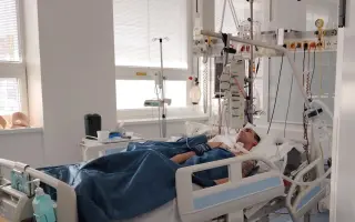 Pomôžme Dominikovi (Gerrymu) sa po nehode na motorke znovu postaviť na nohy