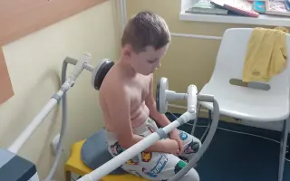 Pomôžme dvojičkám Klaudinke a Davidkovi zabezpečiť kvalitnejší život