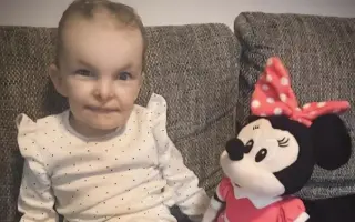 Darujme Ashley rehabilitačný kočík