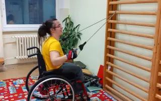 Pomôžme Katke s detskou mozgovou obrnou – spastickou kvadruparézou rehabilitovať