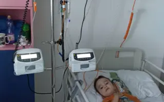 Pomôžme malému Adamkovi v boji s leukémiou