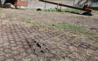 Pomôžme deťom hrať sa na zelenom ihrisku!