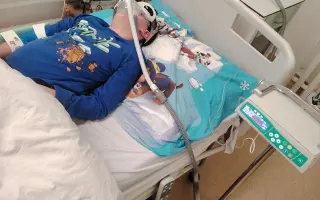 Darujme Riškovi vianočný darček - kráčať s rovnou chrbticou a opäť voľne dýchať