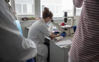 Onkogrant: Podporme mladých talentovaných onkologických vedcov a prispejme im na vzdelávanie