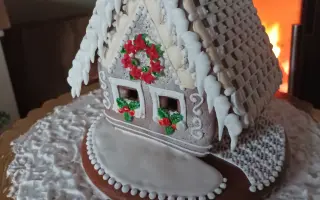 Pomôžte nám vytvoriť medovníkovú dedinku aj tento rok