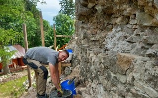 Podporte nás - za túto sumu môžeme nakúpiť potrebný materiál a vybavenie.