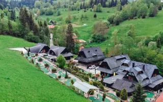Ďakujeme, že pomáhate znovu postaviť Jánošíkov dvor