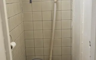 Malá potreba, veľká zmena. Pomôžte zmeniť školské toalety k lepšiemu