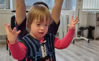 Pomôžte Danke rozrozprávať sa s delfínmi