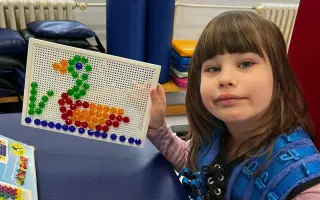 Malá Emmka potrebuje našu pomoc, aby mohla rehabilitovať