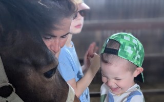 Pomôžte nám naďalej rozvíjať deti s autizmom