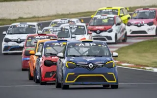 Z motokár na okruhy – pomôžte mi postaviť sa na štart