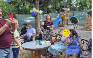 Pomôžte nám doplatiť interaktívnu podlahu FlySky pre deti s autizmom