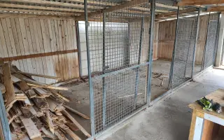 Psíkovia z Útulku Piešťany potrebujú nové koterce - pomôžme im ich zabezpečiť