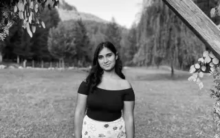 Pomôžme Emily z detského domova si splniť sen a získať vlastné auto