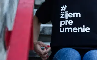 Pomôžte nám ďalej pomáhať s iniciatívou #žijem pre umenie