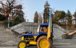 Mier Ukrajine: Podpor ďalšie výjazdy traktora ukrajinských hrdinov