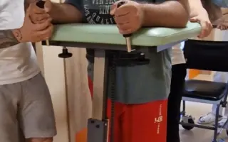 Zlomok sekundy zmenil náš život. Prosím, pomôžte Milošovi znovu kráčať.