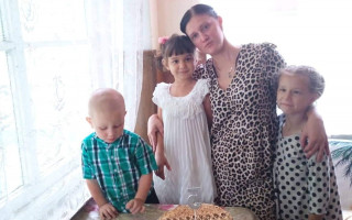 Pomôžme matke z Ukrajiny so 6-timi deťmi, ktorá sa musí sťahovať