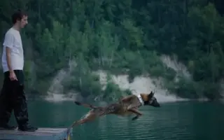 Kenay je záchranárom celý svoj život. Teraz potrebuje záchranu on.
