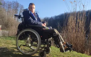 Po ťažkom úraze sa učil žiť odznova. Alex potrebuje našu pomoc.
