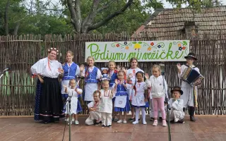Pomôžte nám zabezpečiť nové kroje pre Detský folklórny súbor Lisna