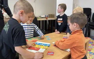 Pomôžte ukrajinským deťom vrátiť duševné zdravie