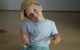 Šimonko má šancu na život bez obmedzení. Pomôžme mu neprestať cvičiť!