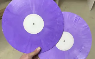 Pomôžte nám vydať debutový album Božského Soaré na vinyle